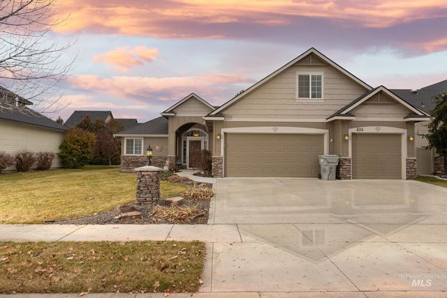 835 W Heather Woods Dr, Nampa, ID 83686