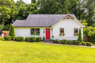 1371 LOCHLAND SE Road, Atlanta, GA 30316