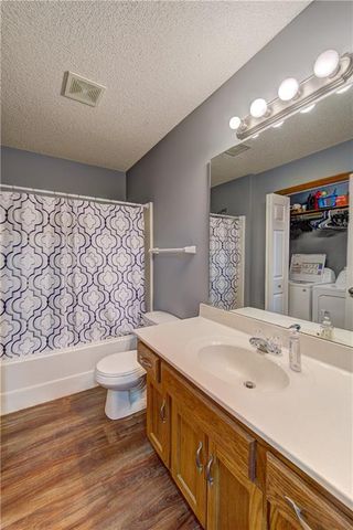 1633 SW Highland Drive, Lee's Summit, MO 64081