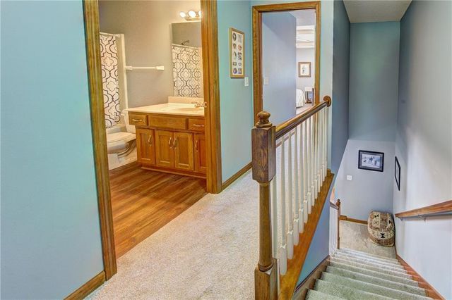 1633 SW Highland Drive, Lee's Summit, MO 64081