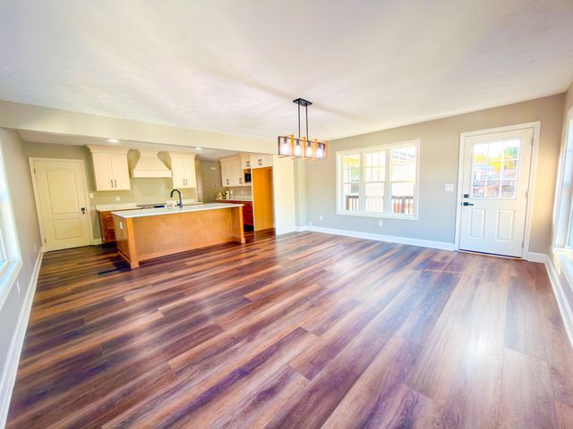 2833 Winter Garden, Lexington, KY 40517
