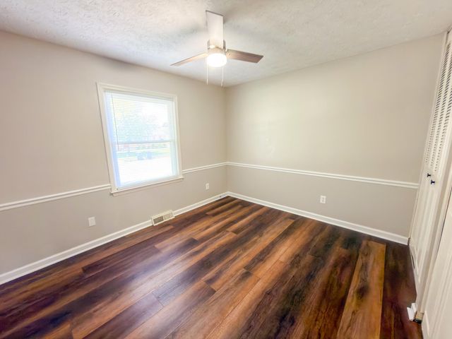 2833 Winter Garden, Lexington, KY 40517