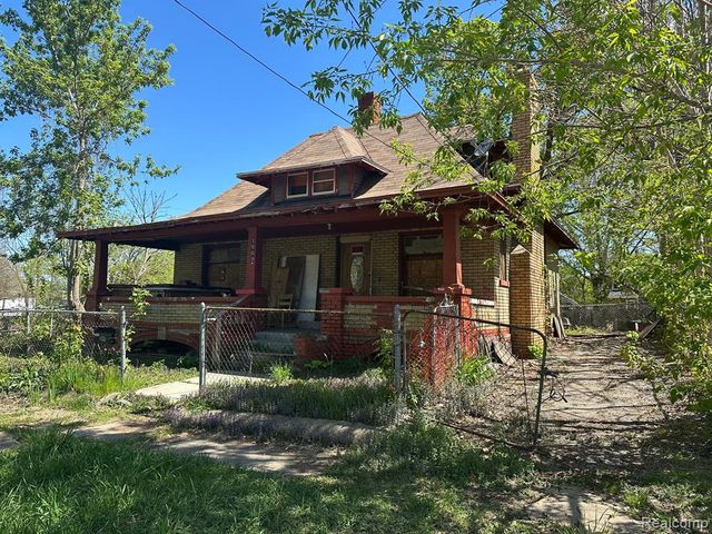 1009 Oak Street, Flint, MI 48503