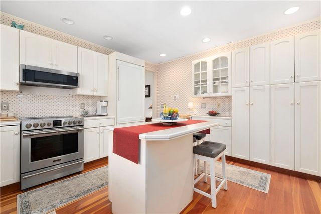 63 Longfellow Road, Jamestown, RI 02835