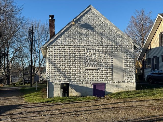 1145 Stiles, Warren, OH 44481