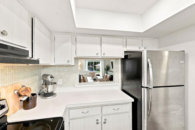 415 U.s. Highway 1 203, North Palm Beach, FL 33408