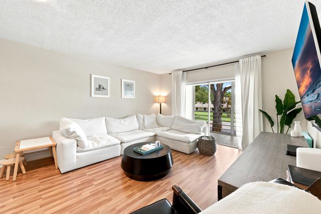415 U.s. Highway 1 203, North Palm Beach, FL 33408
