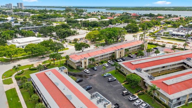 415 U.s. Highway 1 203, North Palm Beach, FL 33408