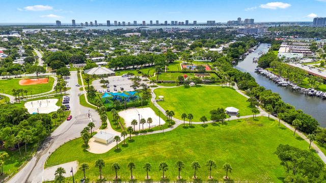 415 U.s. Highway 1 203, North Palm Beach, FL 33408