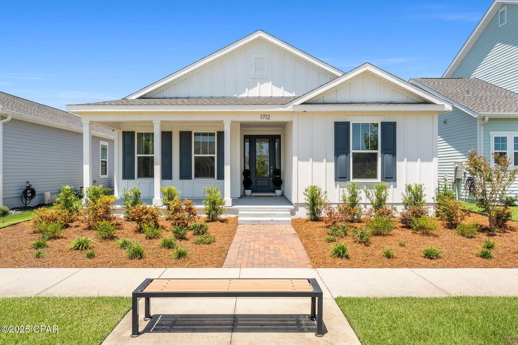 1712 Sweet Pea Court, Panama City, FL 32405