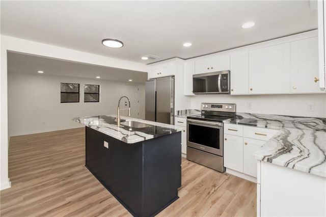 6759 Overlook Road, Mobile, AL 36618