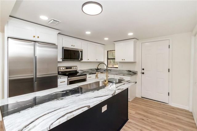 6759 Overlook Road, Mobile, AL 36618