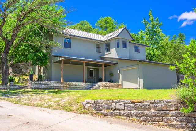 109 Debra Lane, Kerrville, TX 78028