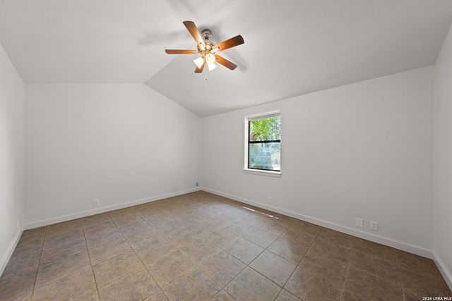 109 Debra Lane, Kerrville, TX 78028
