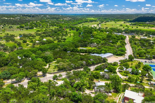 109 Debra Lane, Kerrville, TX 78028