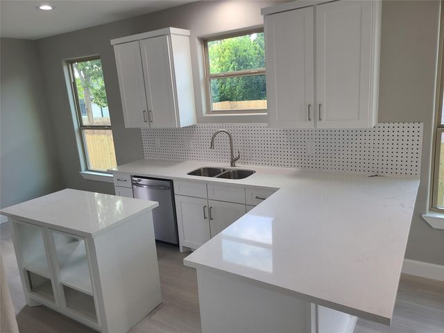 4108 Russell Street, Houston, TX 77026