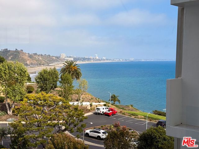 17352 W Sunset Boulevard 606, Pacific Palisades, CA 90272