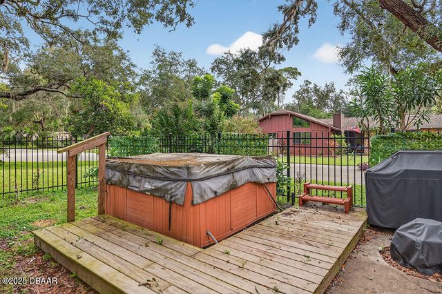 28 Baymeadow Court, Ormond Beach, FL 32174