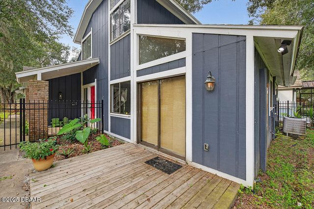 28 Baymeadow Court, Ormond Beach, FL 32174