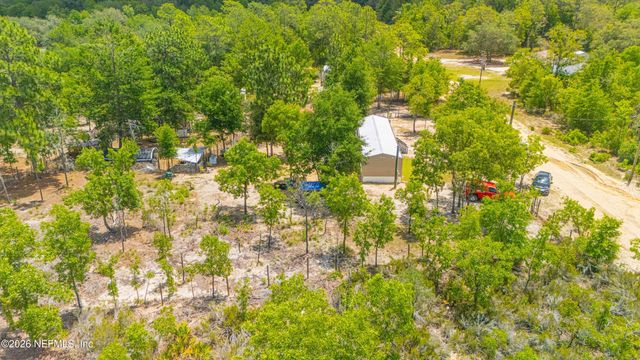 116 LONDON Avenue, Interlachen, FL 32148
