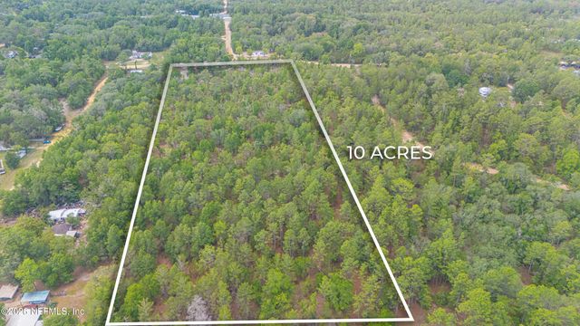116 LONDON Avenue, Interlachen, FL 32148