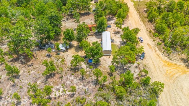 116 LONDON Avenue, Interlachen, FL 32148