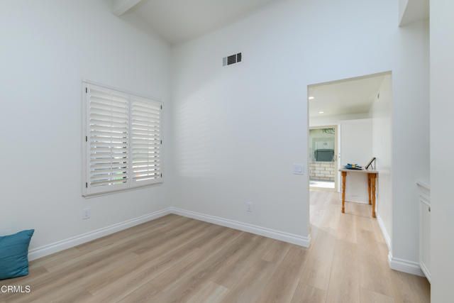 44112 Village 44, Camarillo, CA 93012