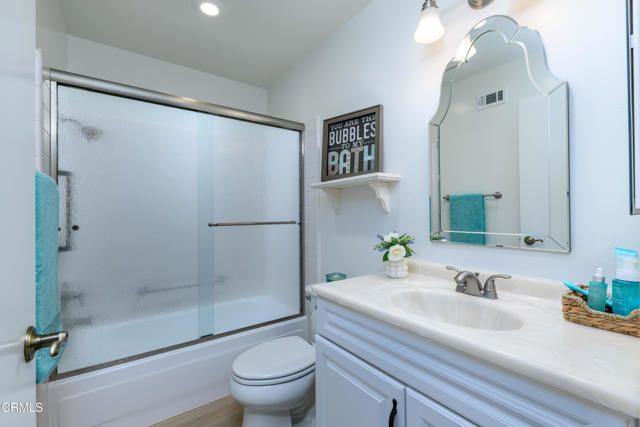 44112 Village 44, Camarillo, CA 93012