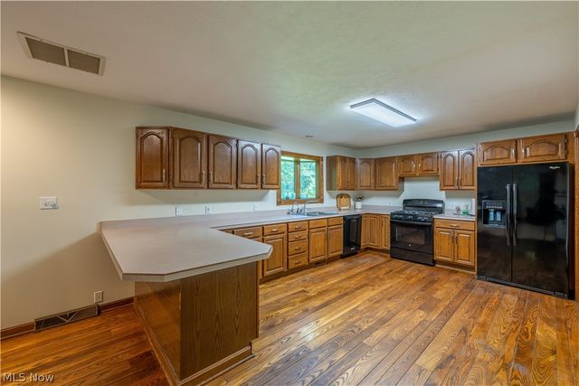 11590 Detwiler, Columbiana, OH 44408