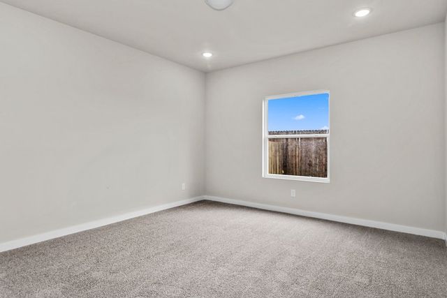 10516 Ruffin Drive, Fort Worth, TX 76131