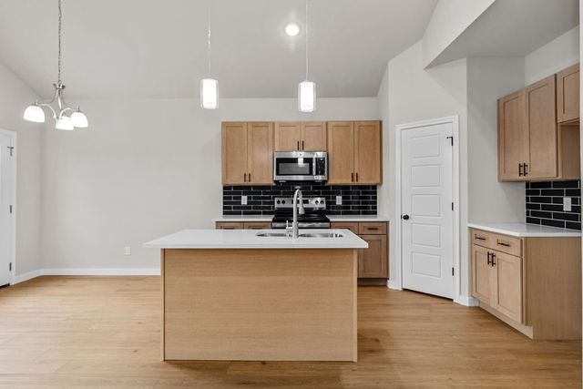 10516 Ruffin Drive, Fort Worth, TX 76131