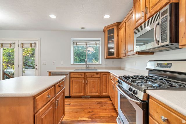 971 S KAYS DR, Kaysville, UT 84037