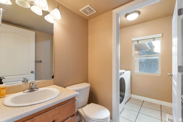 971 S KAYS DR, Kaysville, UT 84037