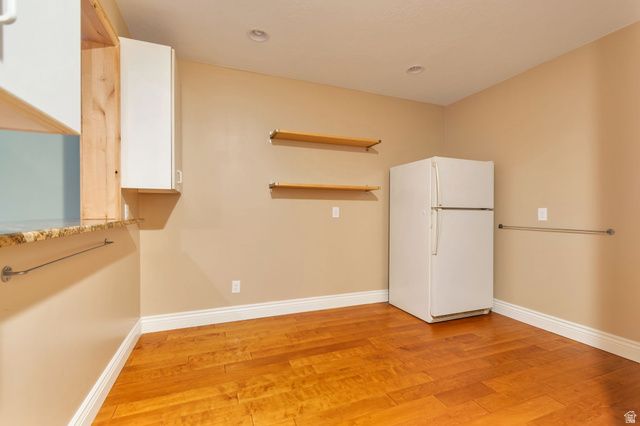 971 S KAYS DR, Kaysville, UT 84037