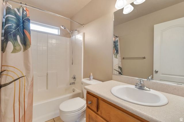 971 S KAYS DR, Kaysville, UT 84037