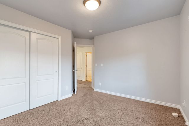 971 S KAYS DR, Kaysville, UT 84037