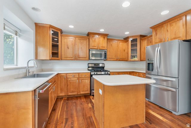971 S KAYS DR, Kaysville, UT 84037