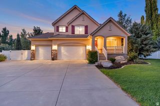 971 S KAYS DR, Kaysville, UT 84037