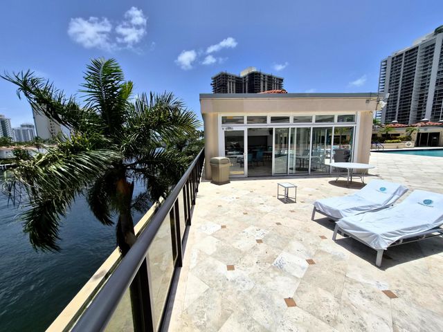 19667 Turnberry Way 4J, Aventura, FL 33180