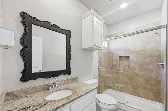 2207 Henry Street, Greenville, TX 75401