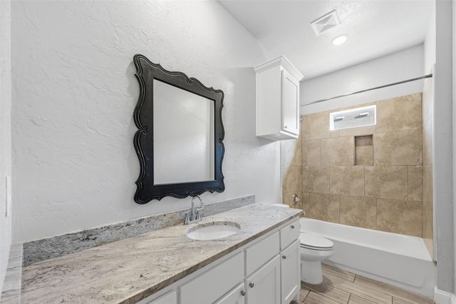 2207 Henry Street, Greenville, TX 75401