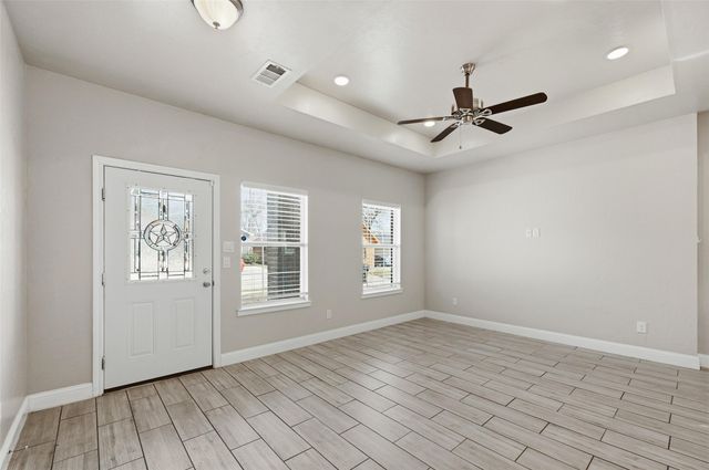 2207 Henry Street, Greenville, TX 75401