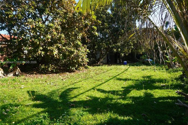 2660 SW 36th Ave, Miami, FL 33133