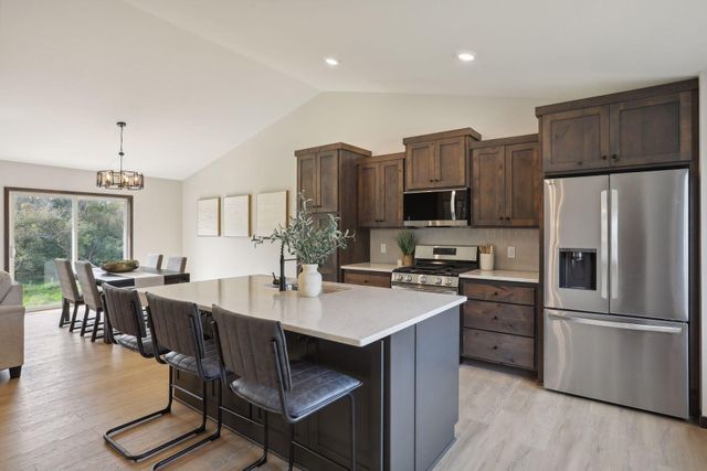 2669 128th Avenue NW, Coon Rapids, MN 55011