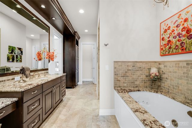1520 NW Lacamas Drive, Camas, WA 98607