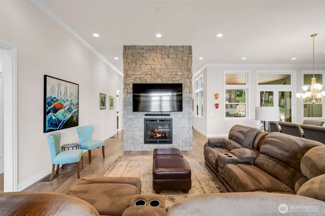 1520 NW Lacamas Drive, Camas, WA 98607