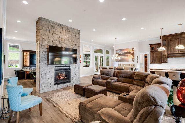 1520 NW Lacamas Drive, Camas, WA 98607