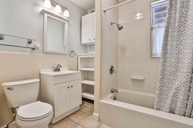 238 Poplar St 2, Boston, MA 02131