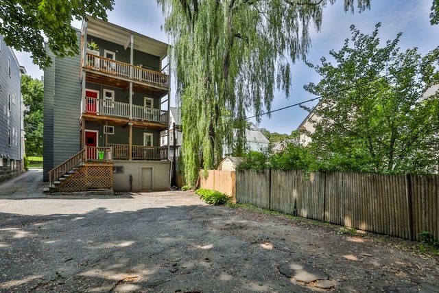 238 Poplar St 2, Boston, MA 02131