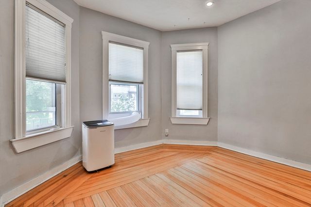 238 Poplar St 2, Boston, MA 02131